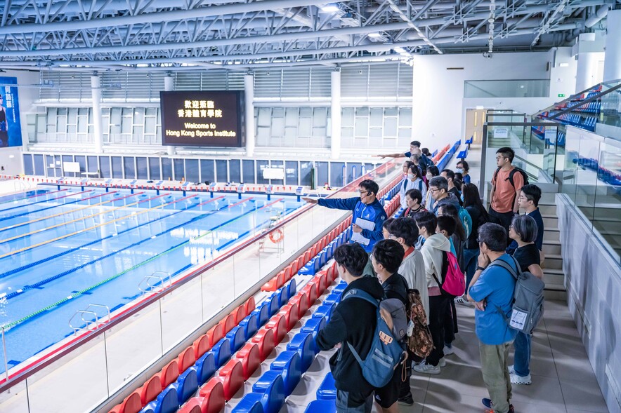 <p>The HKSI guided tour offered visitors a close-up look at the HKSI&rsquo;s world- class training venues and facilities.</p>
